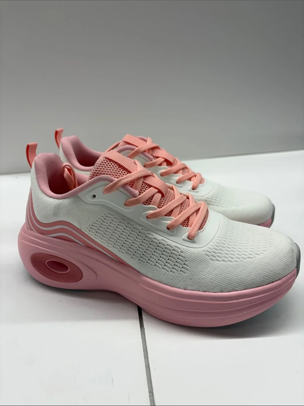 New Wondamo Women's White and Pink Athletic Sneakers Size 8